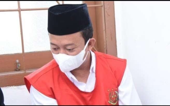 Vonis seumur hidup untuk Herry Wirawan, pemerkosa belasan santri di Bandung. (Foto: Istimewa)