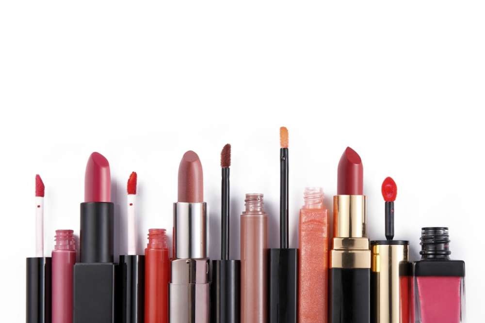 Ilustrasi jenis lipstik dan fungsinya bagi bibir. (Foto: Istimewa)