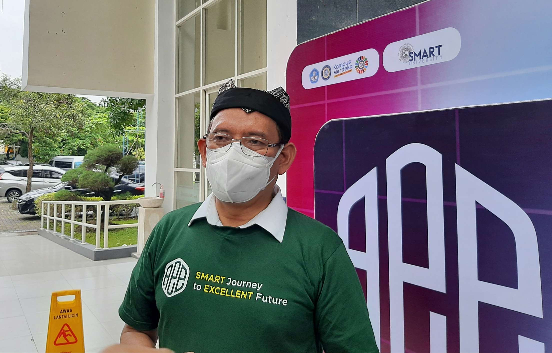 Rektor Unair, Prof Nasih saat ditemui di  Airlangga Education Expo di gedung ACC kampus C Unair. (Foto: Pita/ Ngopibareng.id)