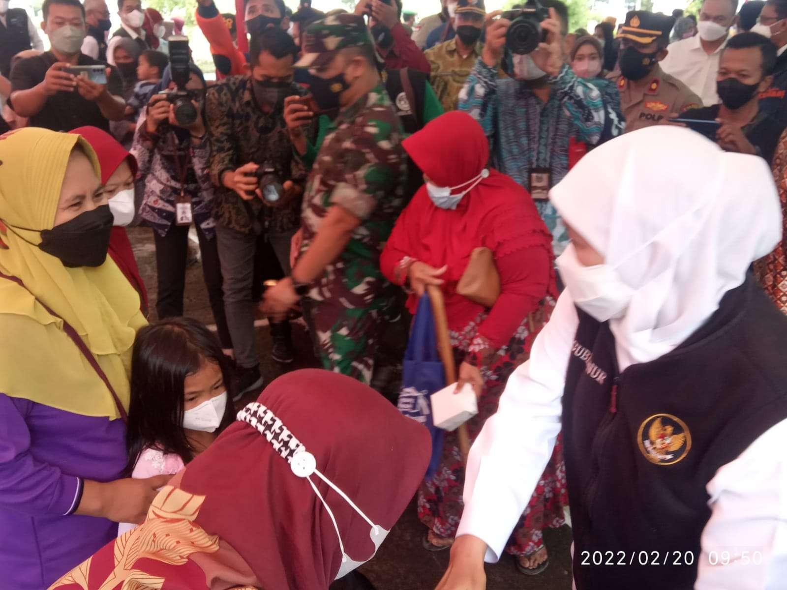 Gubernur Jawa Timur Khofifah Indar Parawansa di Bojonegoro. (Foto: Sujatmiko/Ngopibareng.id)