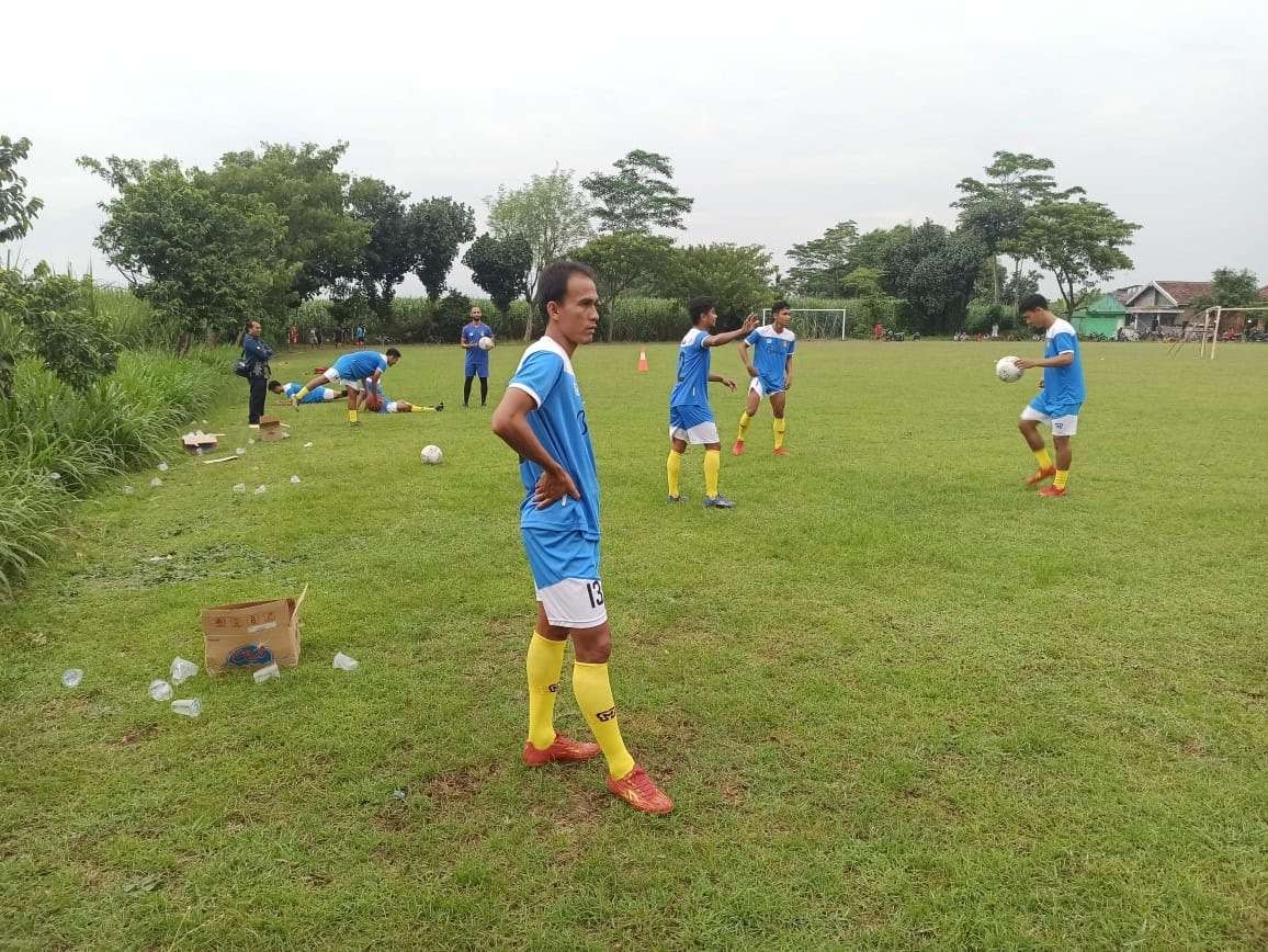 Pemain gaek Persik Kediri, Faris Aditama. (Foto: Fendhy Plesmana/Ngopibareng.id)