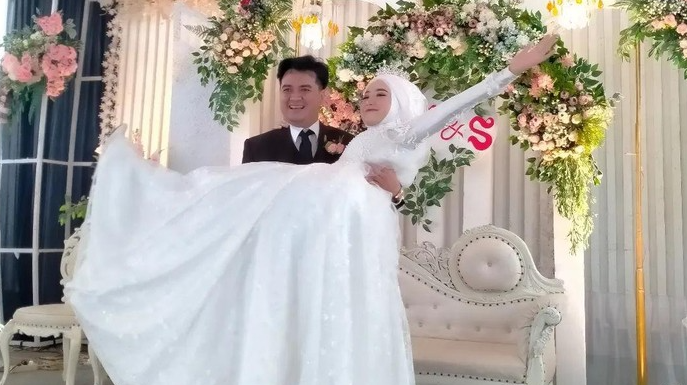 Pernikahan kedua Steno Ricardo, mantan suami Mawar AFI. (Foto: Instagram @putriwedding09)