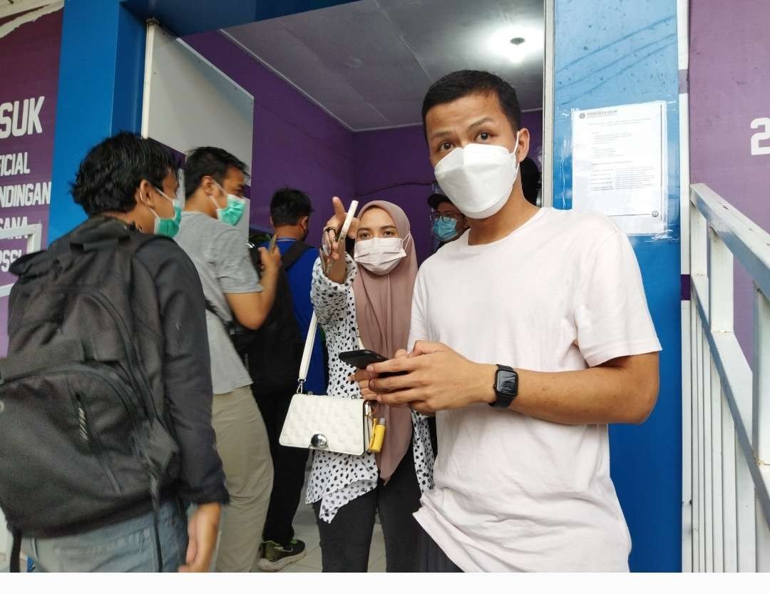 Gelandang serang Persik Kediri, Bayu Otto masih menjalani fisioterapi di Semarang hingga empat bulan ke depan. (Foto: Fendhy Plesmana/Ngopibareng.id)