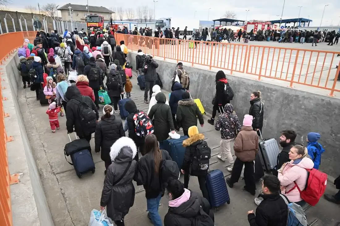 Operator kereta api nasional Jerman telah mengatakan bahwa mereka akan menawarkan perjalanan kereta api gratis bagi para pengungsi yang datang dari Ukraina. (Foto: dw)
