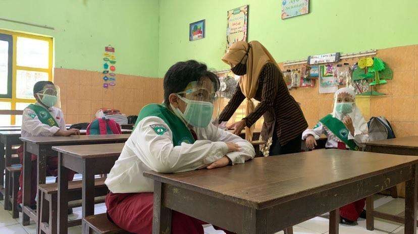 Ilustrasi pembelajaran tatap-muka di salah satu sekolah Kota Malang (Foto: Lalu Theo/ngopibareng.id)