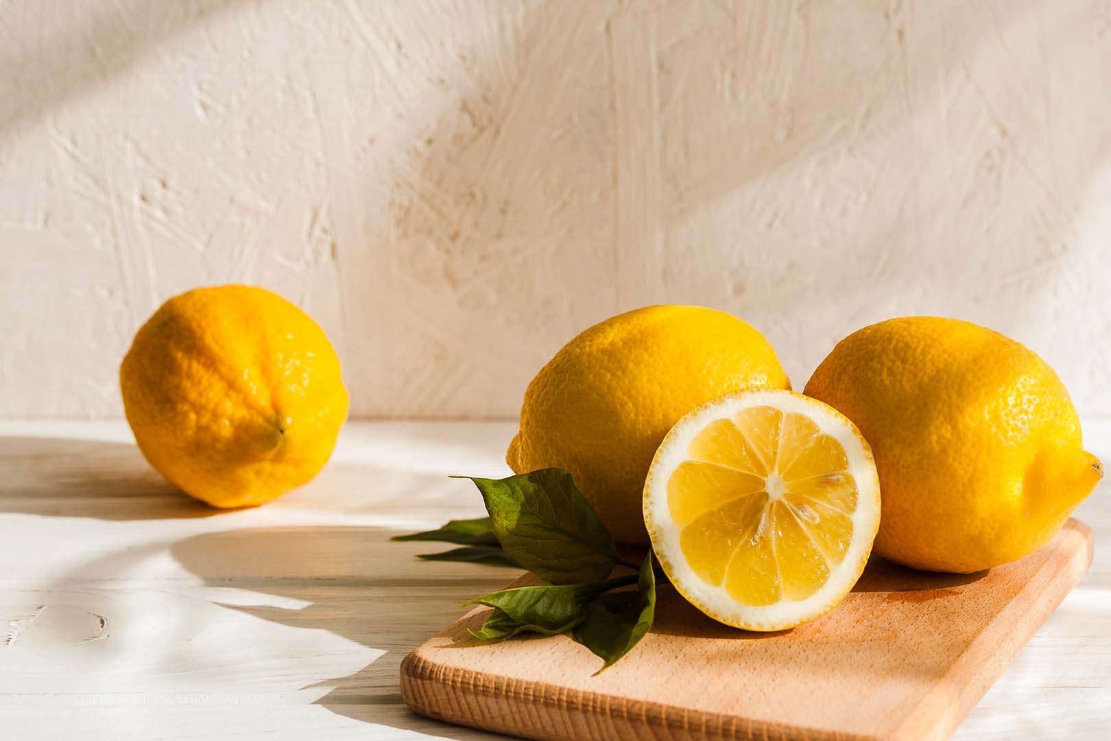 Ilustrasi manfaat buah lemon bagi kesehatan dan kecantikan. (Foto: Istimewa)