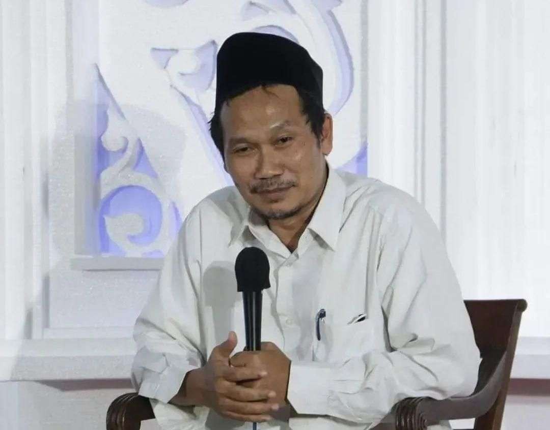 KH Ahmad Bahauddin Nursalim (Gus Baha) selalu tampil bersahaja. (Foto: Istimewa)