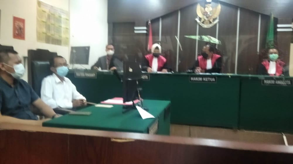 Sidang soal proyek wastafel di Pengadilan Negeri Jember, Jawa Timur. (Foto: Istimewa)