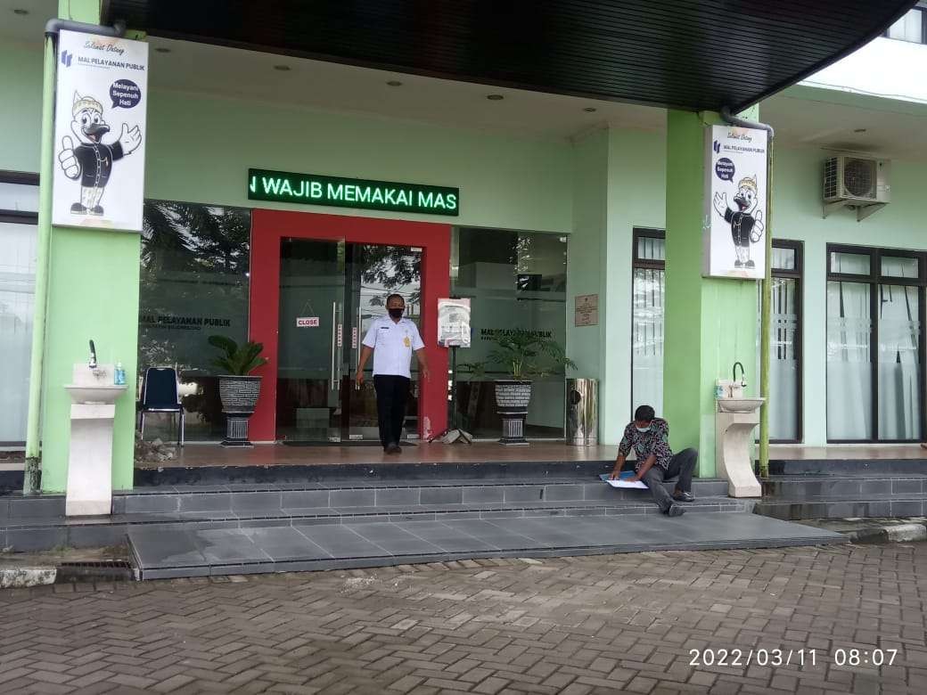 Kantor Pelayanan Terpadu Satu Pintu Pemkab Bojonegoro, Jalan Veteran Bojonegoro.(Foto: Sujatmiko/ngopibareng.id)