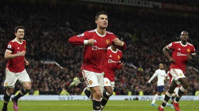 Selebrasi Cristiano Ronaldo usai menjebol gawang Tottenham Hotspur. (Foto: Istimewa)
