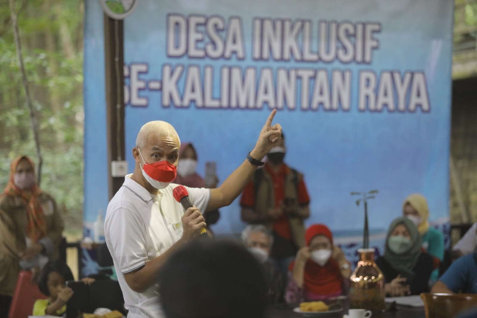Gubernur Jawa Tengah Ganjar Pranowo saat berada di Desa Inklusif se-Kalimantan Raya. (Foto: Istimewa)