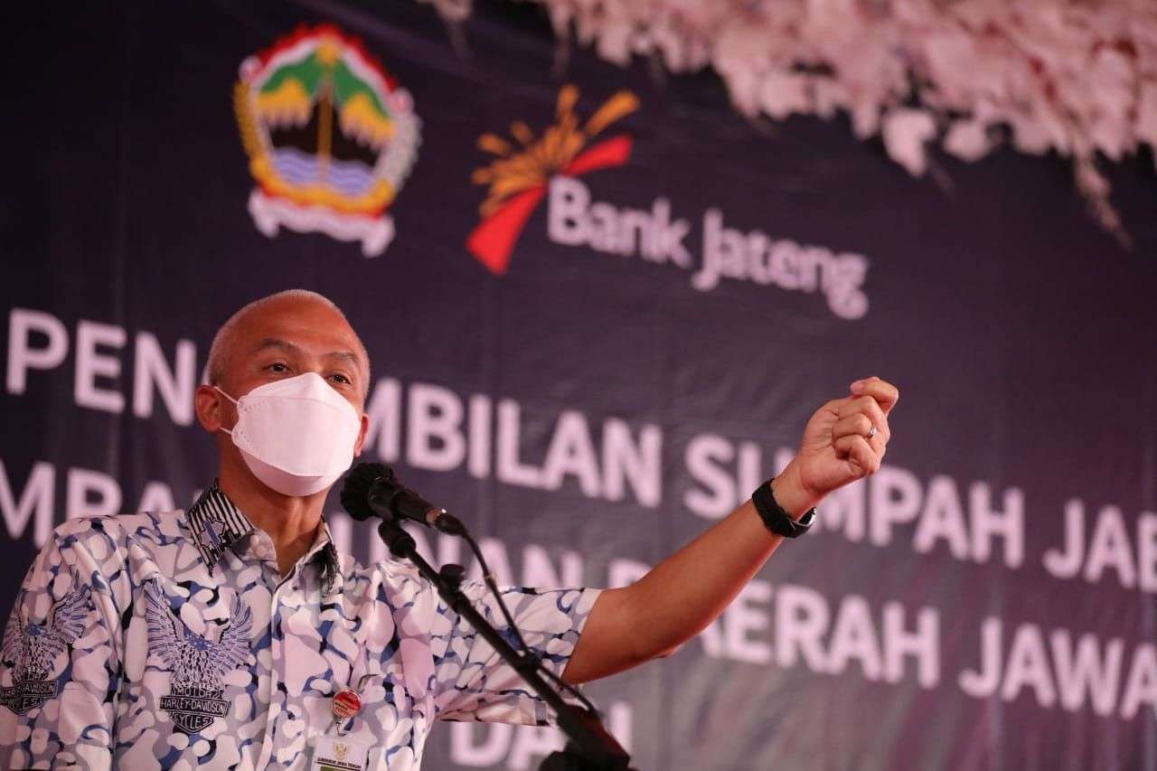 Gubernur Jawa Tengah Ganjar Pranowo gerojok UMKM di Jawa Tengah dengan anggaran Rp35 miliar. (Foto: ist)