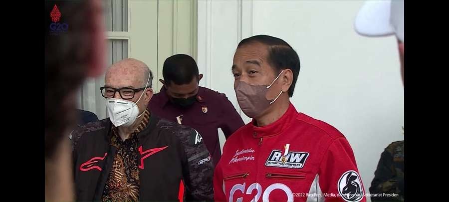 Presiden Jokowi sambut kedatangan para pembalap MotoGP di Istana Kepresidenan. (Foto: Setpres)