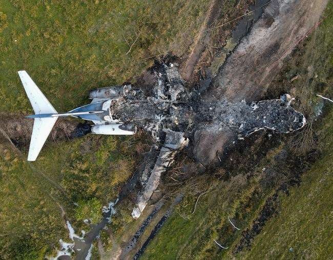 Kondisi pesawat China Eastern Airlines jatuh Kabupaten Teng, Wuzhou, Guangxi, Senin 21 Maret 2022. (Foto: bbc)