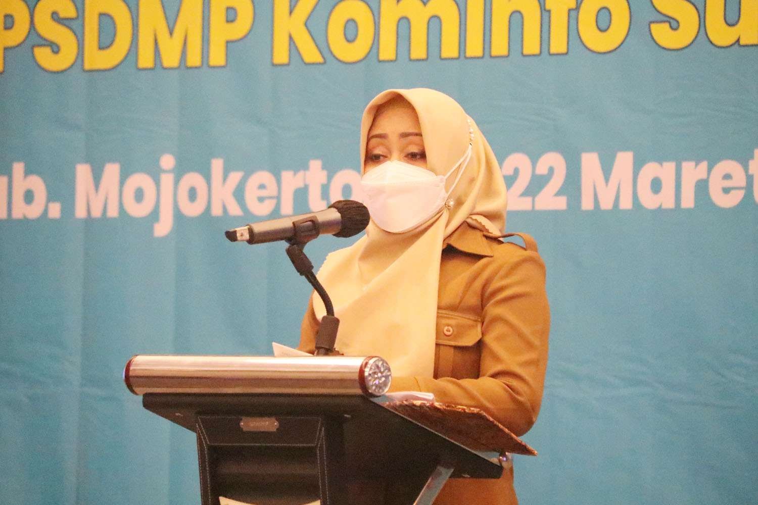 Bupati Mojokerto, Ikfina Fahmawati mendorong peningkatan kualitas UMKM di Mojokerto dengan pelatihan digital. (Foto: Dok Pemkab Mojokerto)