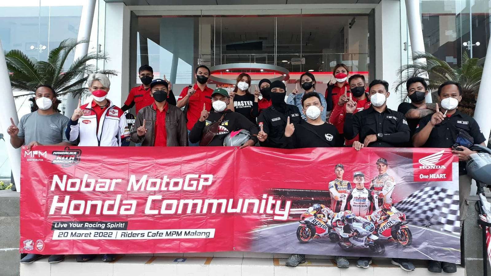 Komunitas Honda Malang sesaat sebelum nobar MotoGP Mandalika. (Foto: MPM Honda Jatim)