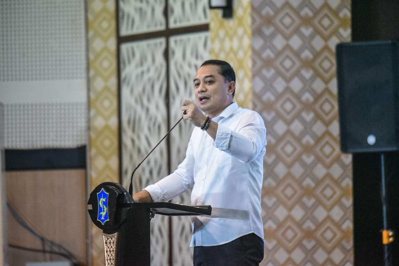 Walikota Surabaya, Eri Cahyadi saat memberikan pengarahan mengenai perekonomian. (Foto: Istimewa)