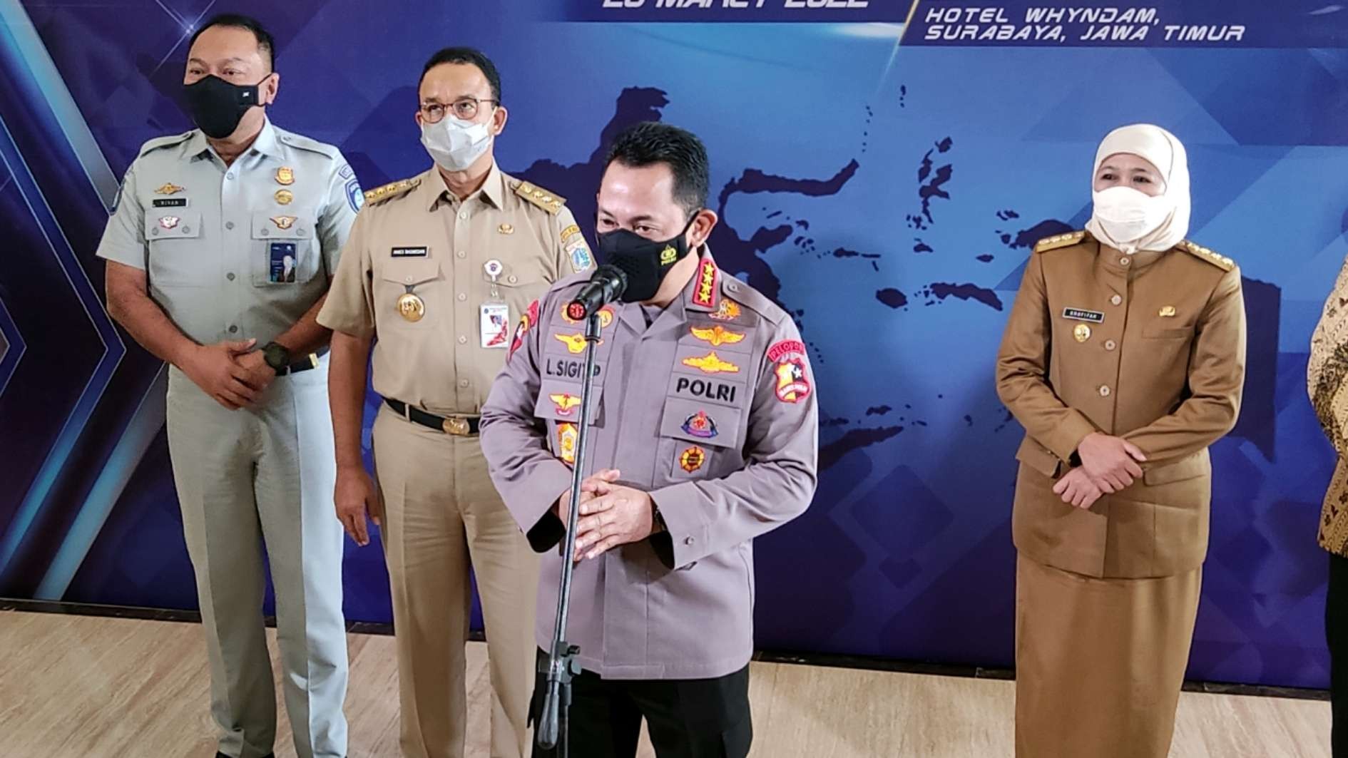 Kapolri, Jenderal Listyo Sigit Prabowo usai menutup Rakernis Korlantas Polri di Hotel Wyndham, Surabaya, Sabtu 26 Maret 2022. (Foto: Fariz Yarbo/Ngopibareng.id)