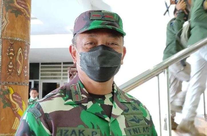 Danrem 172/PWY Brigjen TNI Izak Pangemanan. (Foto: Antara)