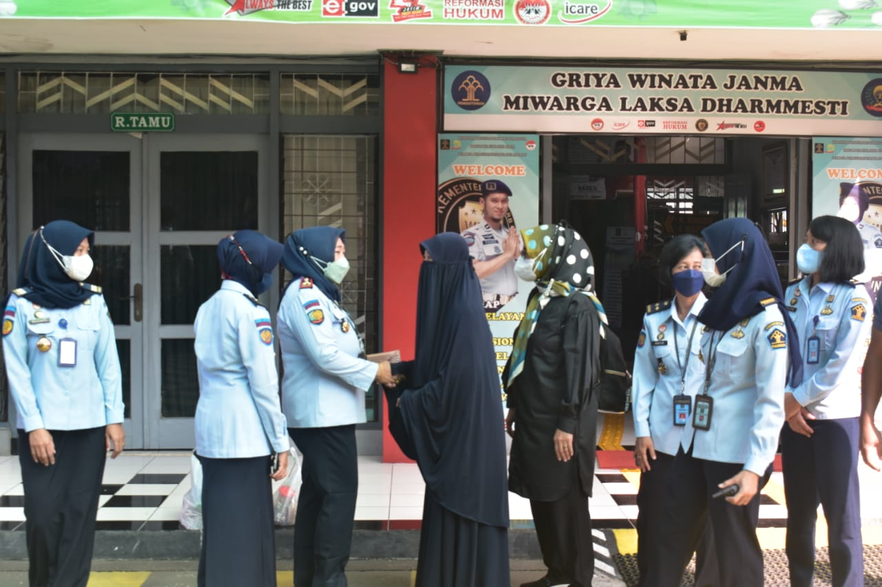 Napi Terorisme asal Malang resmi bebas hari ini. (Foto: Kemenkumham Jatim)