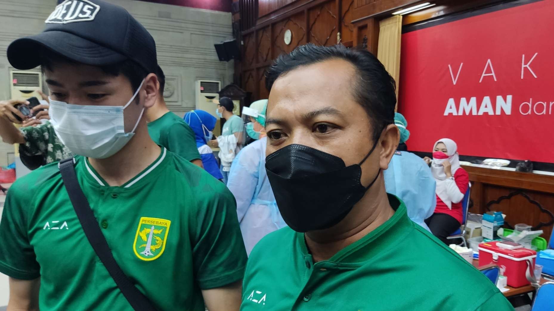 Sekretaris Tim Persebaya, Ram Surahman (kanan). (Foto: Fariz Yarbo/Ngopibareng.id)