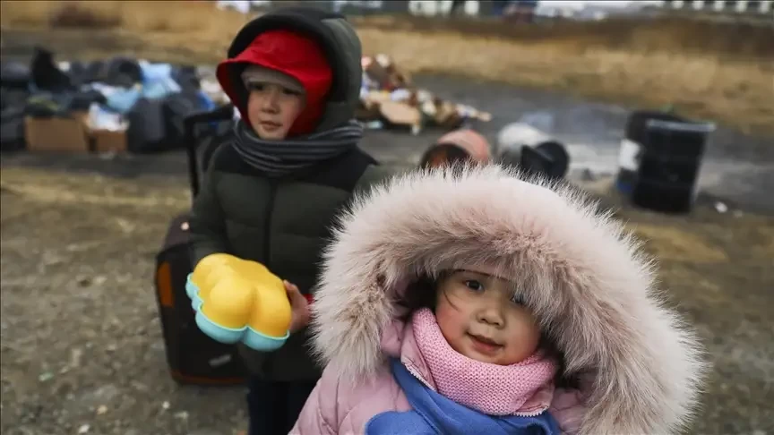 Anak-anak Ukraina menjadi korban perang. (Foto: aa.com.tr)