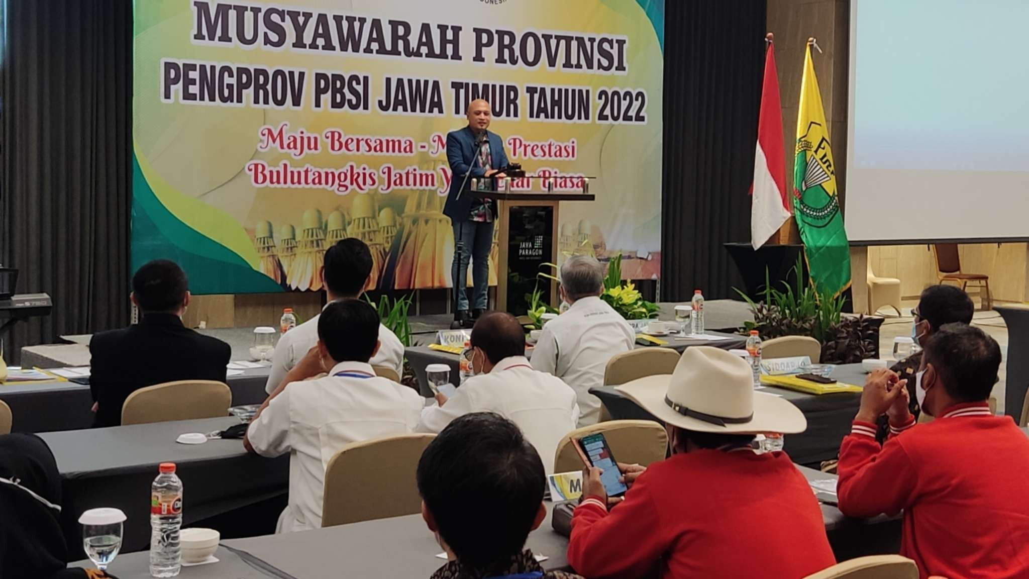 Kadispora Jatim, Pulung Chausar saat membuka Musprov PBSI Jatim di Hotel Java Paragon, Surabaya, Rabu 30 Maret 2022. (Foto: Fariz Yarbo/Ngopibareng.id)