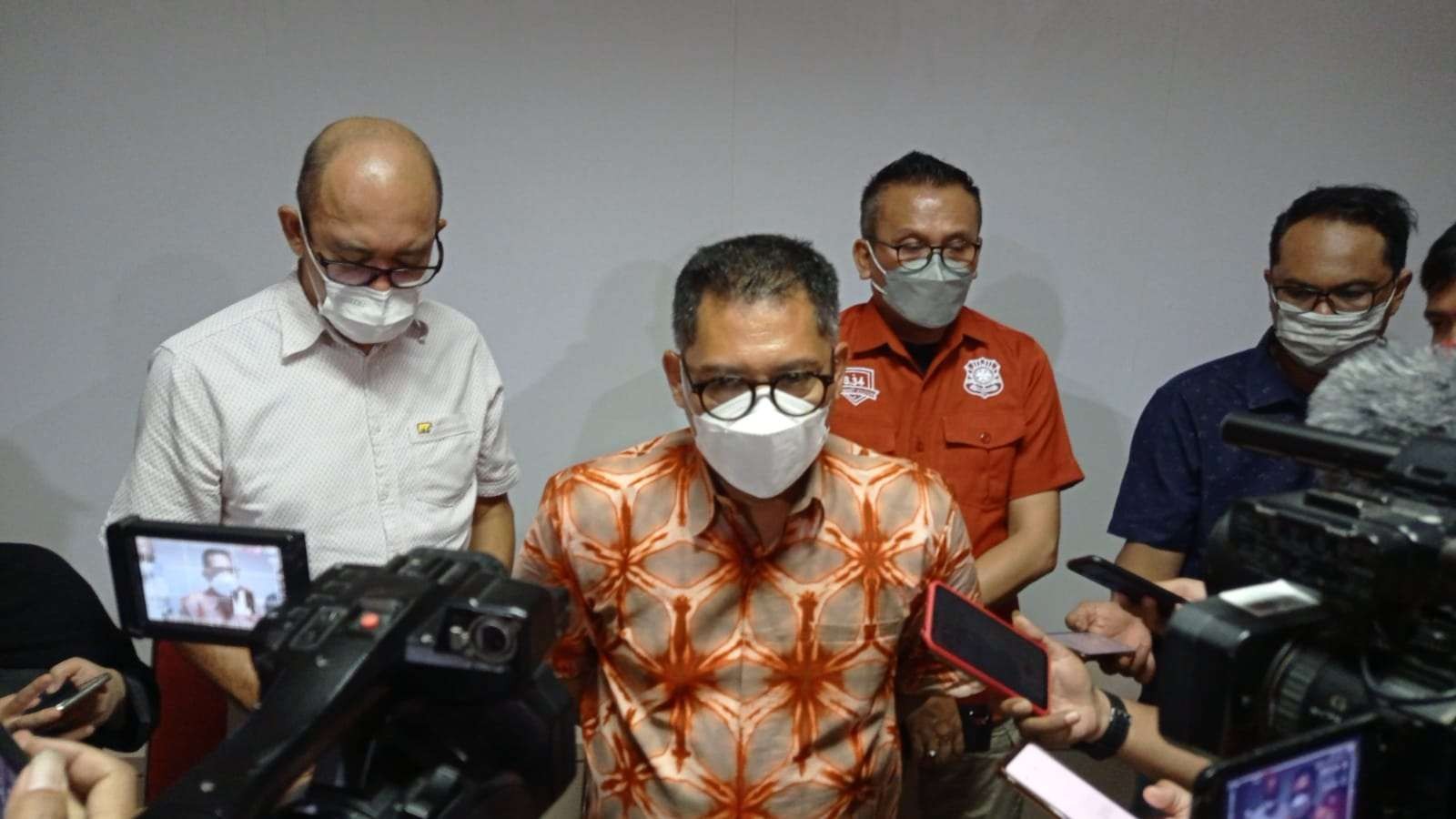Kepala Satpol PP Surabaya Eddy Christijanto saat ditemui dikantor eks bagian humas Kota Surabaya. (Foto: Pita Sari/Ngopibareng.id)