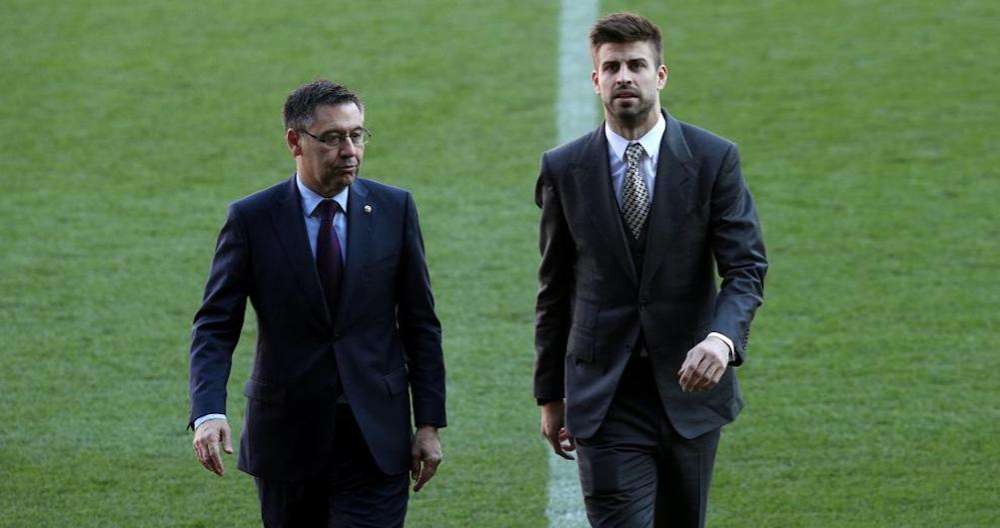 Eks presiden Barcelona Josep Maria Bartomeu dan Gerard Pique saat hubungan keduanya masih baik-baik saja. (Foto: Twitter/@Culemania)