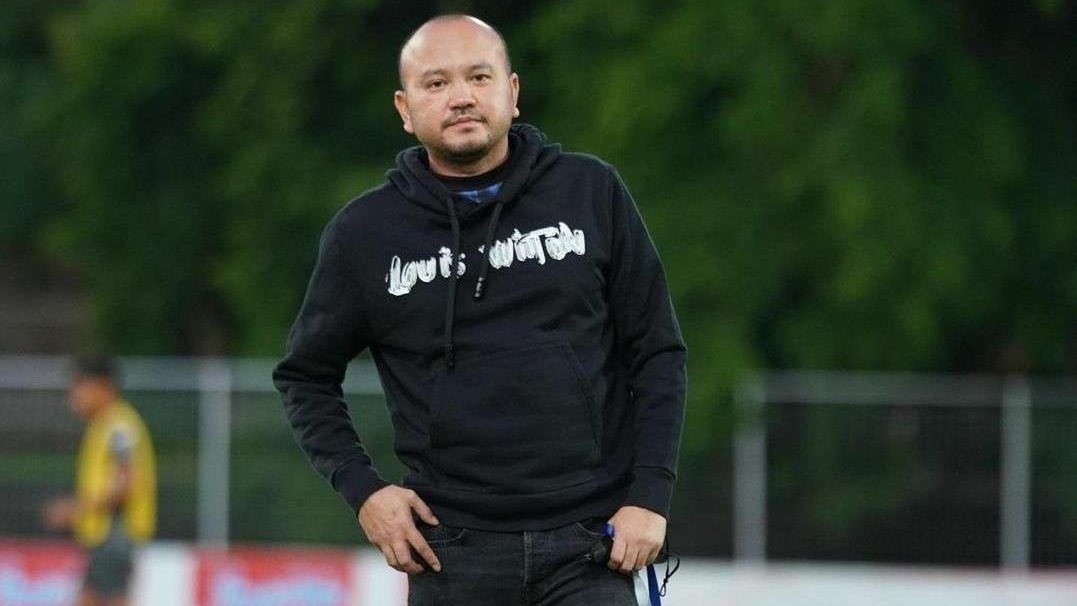 Teka-teki manajer baru Arema FC terjawab sudah. Manajemen tetap mempertahankan Muhammad Ali Rifki sebagai manajer Singo Edan. (Foto: dok Arema)