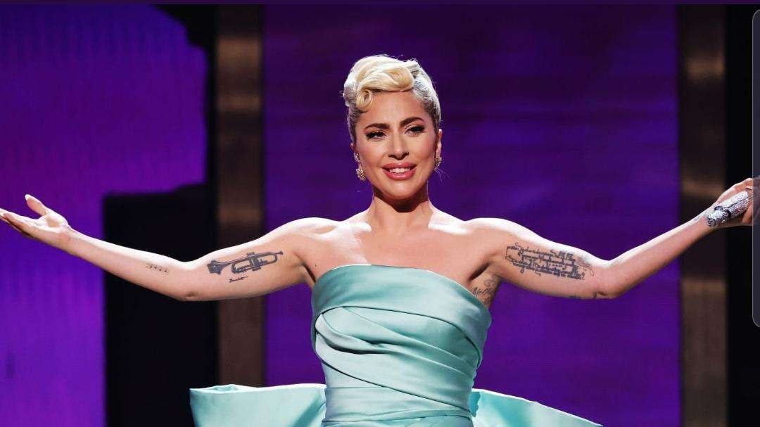 Lady Gaga saat mengisi acara di penghargaan Grammy 2022 (Foto: Twitter)