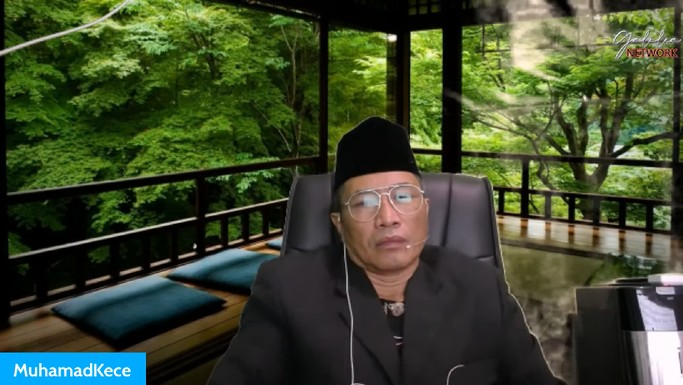 M Kece menistakan agama Islam lewat ceramah dan sesi tanya jawab di kanal YouTubenya. (Foto YouTube MuhammadKece)