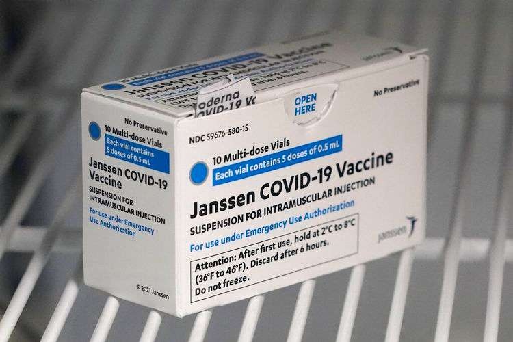 Penerima vaksin janssen kesulitan mengakses vaksin penguat sebagai syarat untuk mudik. (Foto: Ilustrasi vaksin janssen)