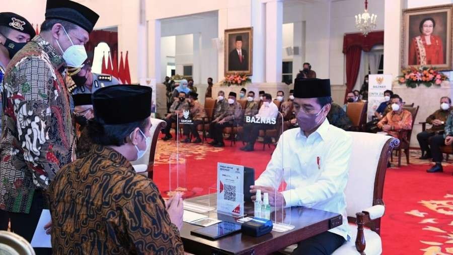 Presiden Jokowi serahkan Zakat ke BAZNAS di  Jakarta (Foto: Kemenag)