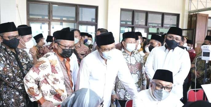 Kunjungan Menteri Agama RI ke Ponpes Bayt al-Hikmah untuk memantau vaksinasi (istimewa)