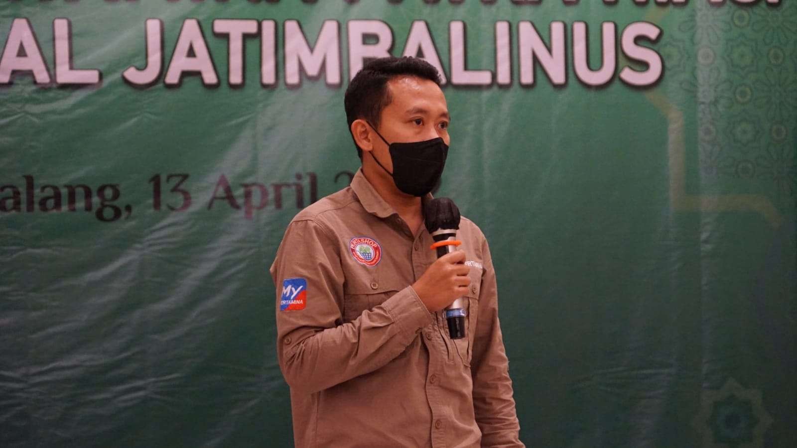 Sales Branch Manager Pertamina Rayon I Malang Raya, Ahmad Ubaidillah Maksum saat memaparkan terkait ketersediaan BBM hingga lebaran nanti (Foto: Istimewa)