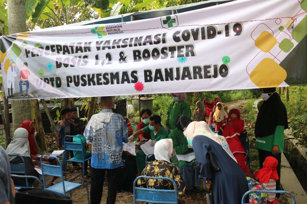 Gerai Vaksinasi UPTD Puskesmas Banjarejo di Desa Kembang Kecamatan Banjarejo, Blora. (Foto: Dok. Humas Pemkab Blora/Ngopibareng.id)