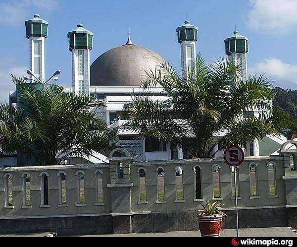 Masjid Syiarul Islam Kuningan Jawa Barat. (Foto: wikimapia.org)