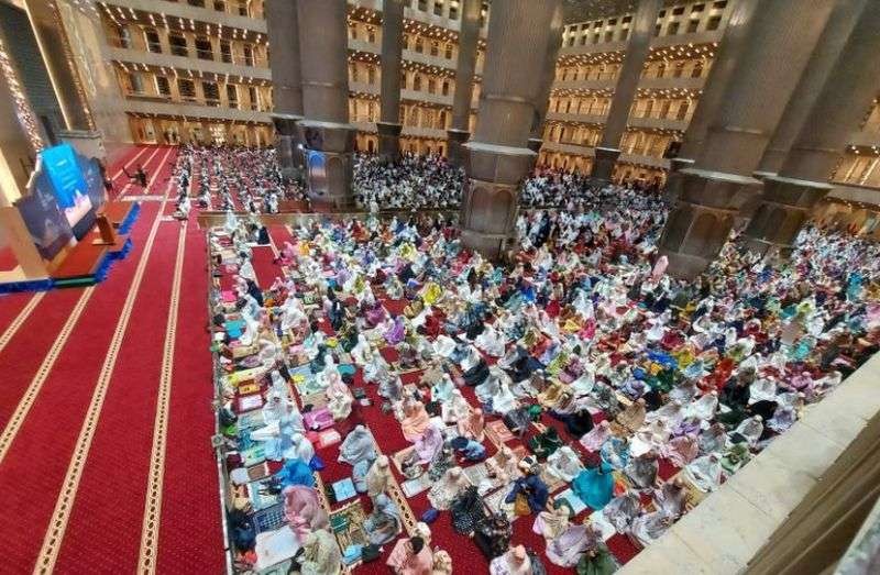 Jamaah umat Islam di Masjid Istiqlal Jakarta. (Foto: Istimewa)