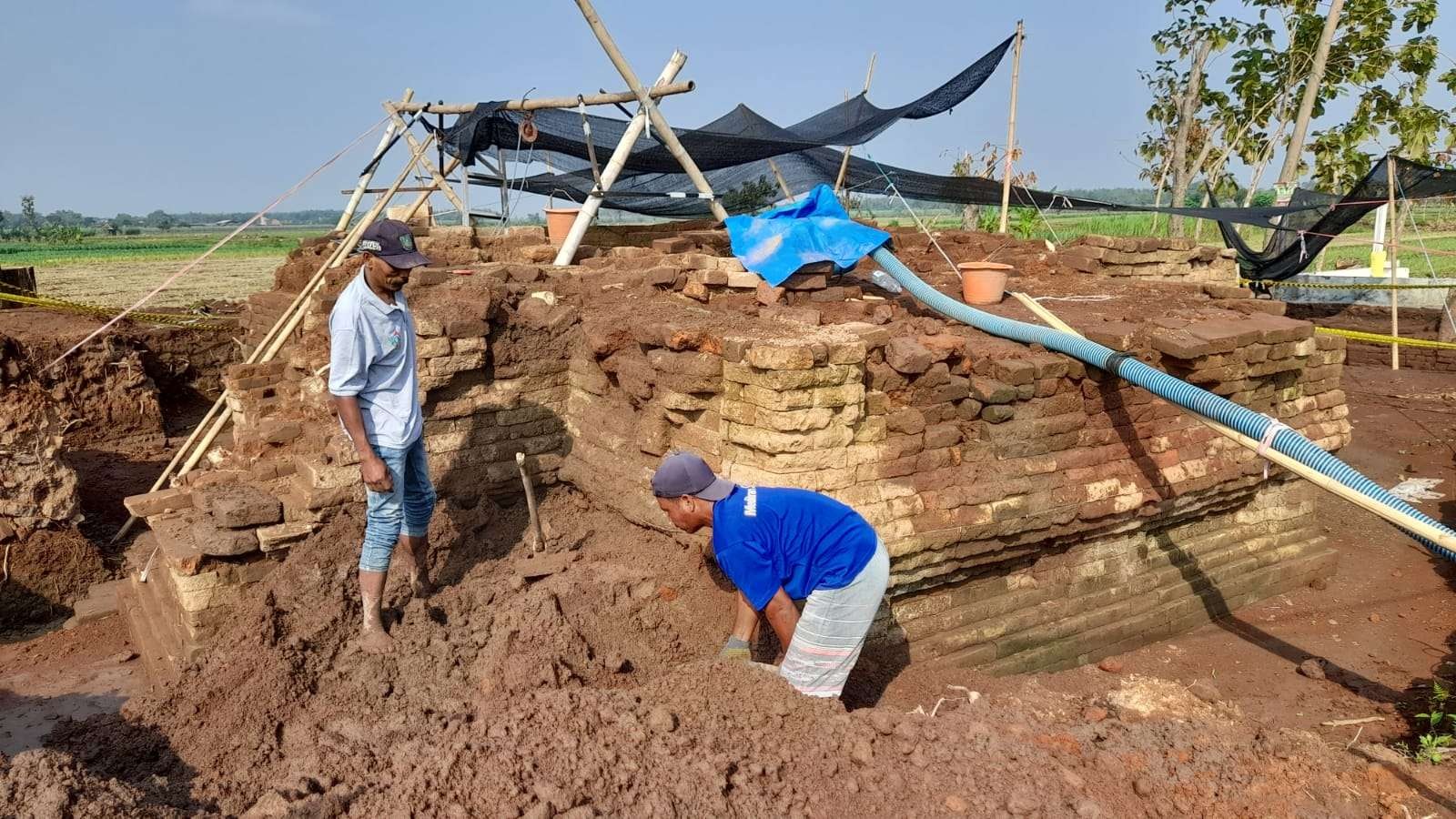 Ekskavasi Situs Pandegong yang berada di Dusun Kwasen, Desa Menganto, Mojowarno, Kabupaten Jombang, resmi berakhir Jumat 22 April 2022. (Foto: Mardiansyah Triraharjo/Ngopibareng.id)