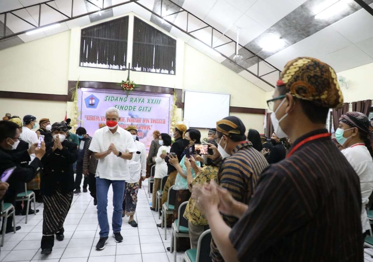 Gubernur Jawa Tengah Ganjar Pranowo mendukung tindakan Presiden Joko Widodo yang melarang ekspor minyak goreng. (Foto: Dok Jateng)