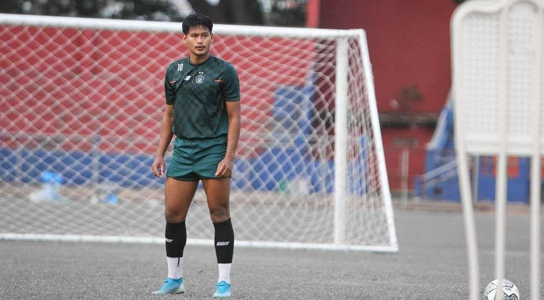 Pemain muda potensial Persik Kediri SeptianSatria Bagaskara saat masih berkostum Persik Kediri. (Foto: Instagram/@septiansatria_b)