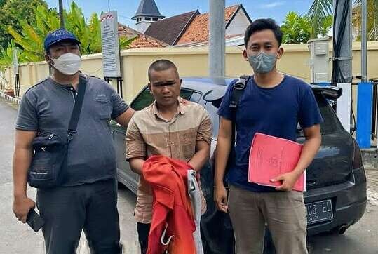 Sriyanto, tukang ojek asal Jember pelaku pencurian sepeda motor tiga TKP di Situbondo ditangkap polisi. (Foto: Humas Polres Situbondo)