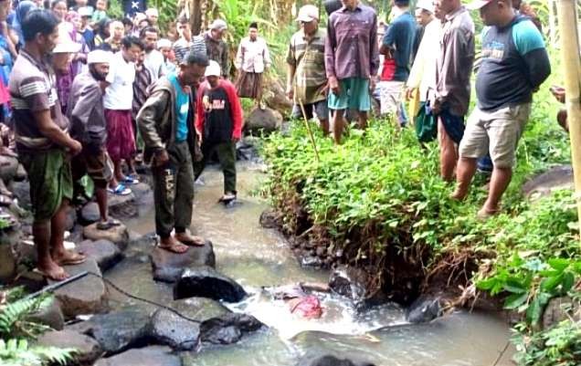 Sungai Desa Gadingsari Kecamayan Binakal, lokasi penemuan mayat petani diduga ksetrum alat setrum mencari Ikan milik sendiri. (Foto: Humas Polres Bondowoso)