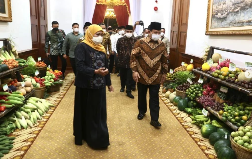 Akun Instagram Gubernur Jawa Timur, Khofifah Indar Parawansa nampak mengunggah kegiatan bersama Prabowo di Grahadi. (Foto: Instagram)