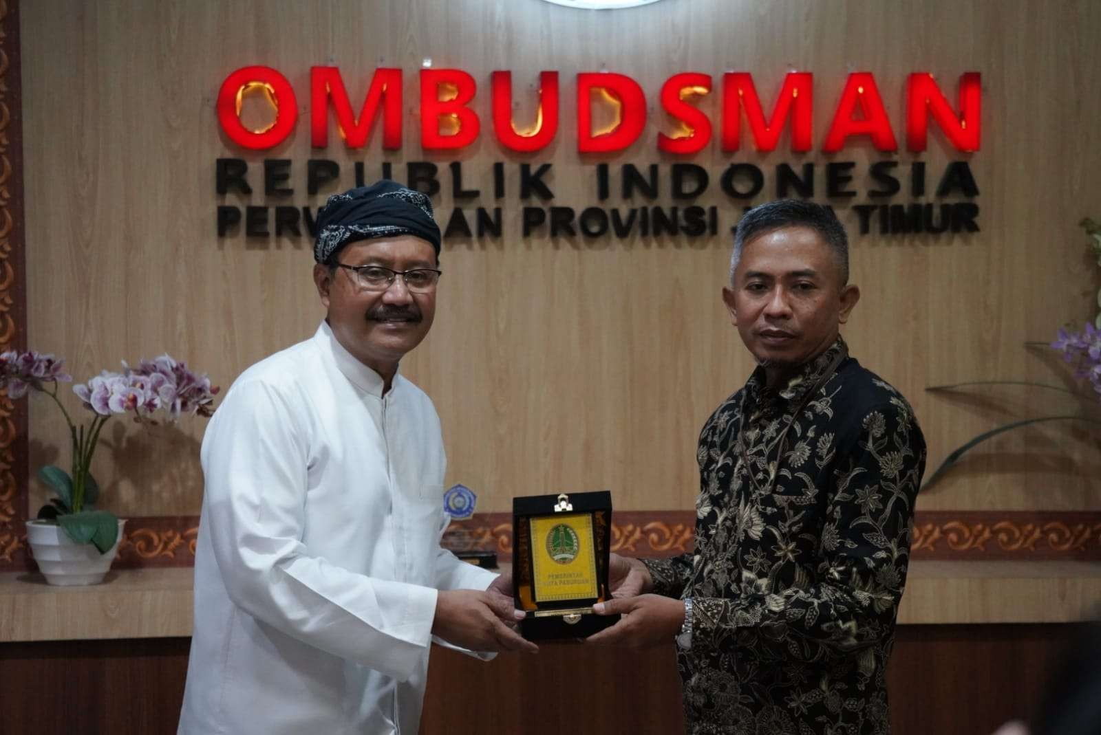 Walikota Pasuruan mengunjungi Ombudsman Jatim. (Foto: Istimewa)