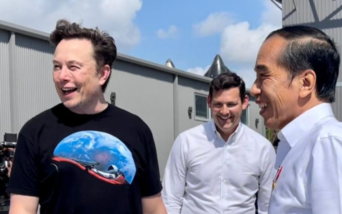 Presiden RI Joko Widodo memuji pendiri Space X sekaligus CEO Tesla Elon Musk sebagai sosok individu yang super jenius dalam hal teknologi. (foto: Setpres)
