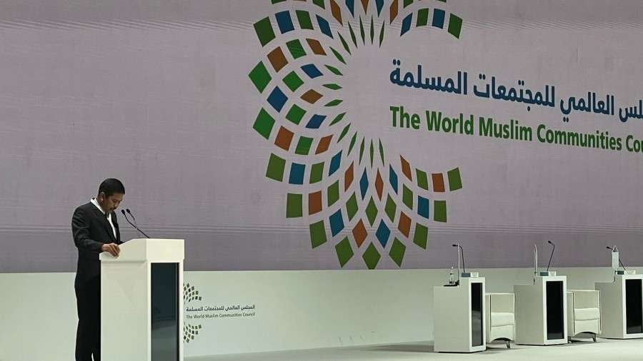 Abu Rokhmad (Staf Ahli Menteri Agama) menyampaikan paparan dalam Konferensi Internasional di Abu Dhabi, 8-9 Mei 2022. (Foto: Kemenag)