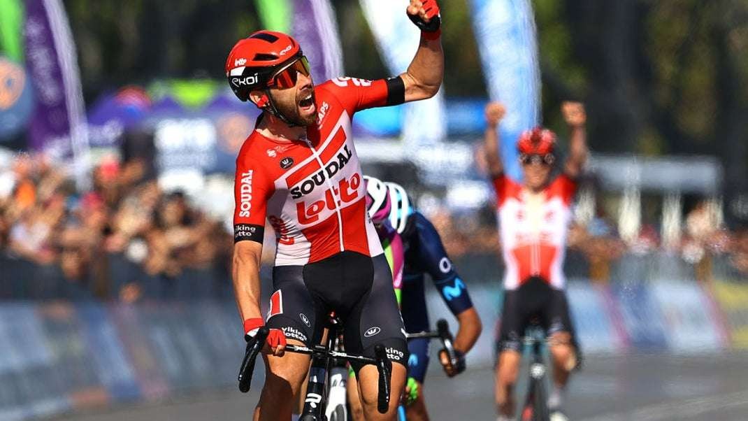 Thomas De Gendt (Lotto Soudal) berhasil memenangkan etap 8 Giro d'Italia setelah pernah memenangkannya 10 tahun yang lalu. (Foto: Istimewa)