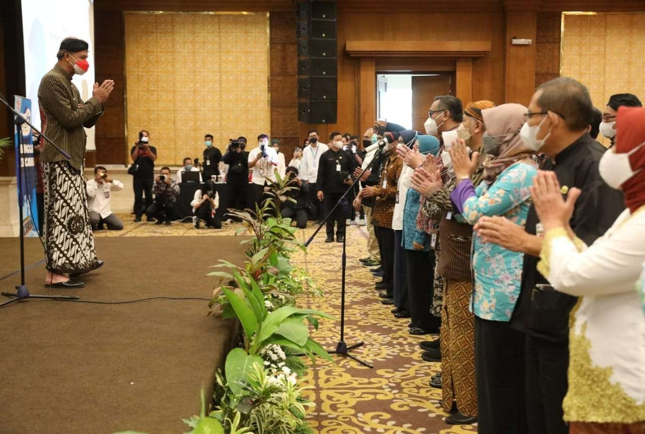 Gubernur Ganjar Pranowo minta Tim Penurunan Stunting Jateng gerak cepat. (Foto: dok Humas Pemprov Jateng)